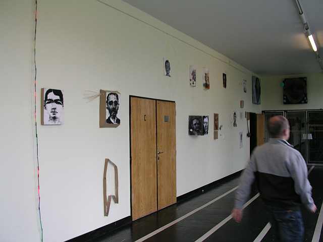 Image:overall view of an exhibition